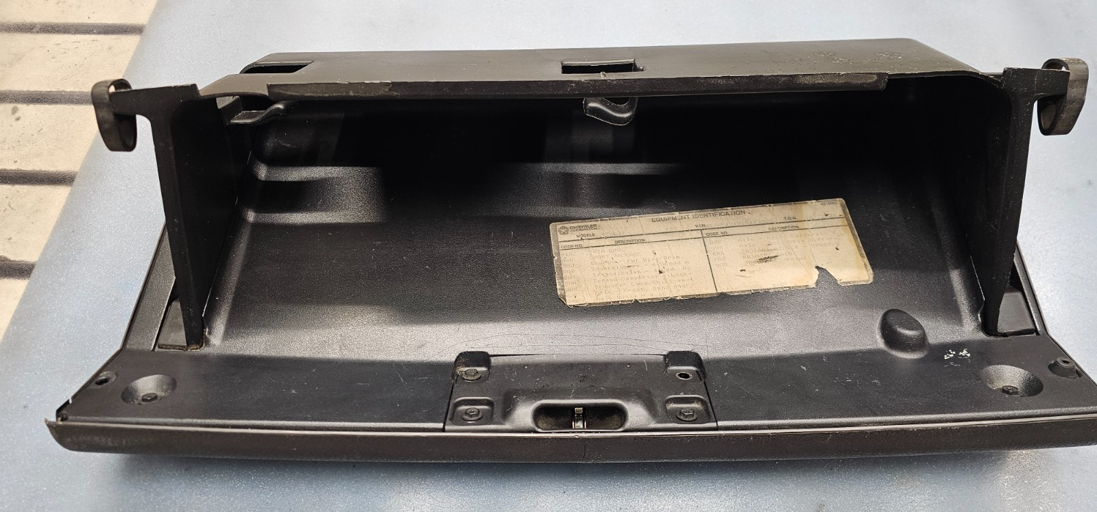 🔥98-01 Dodge RAM Dash GLOVE BOX Storage Compartment Door Lid Assembly Black G21