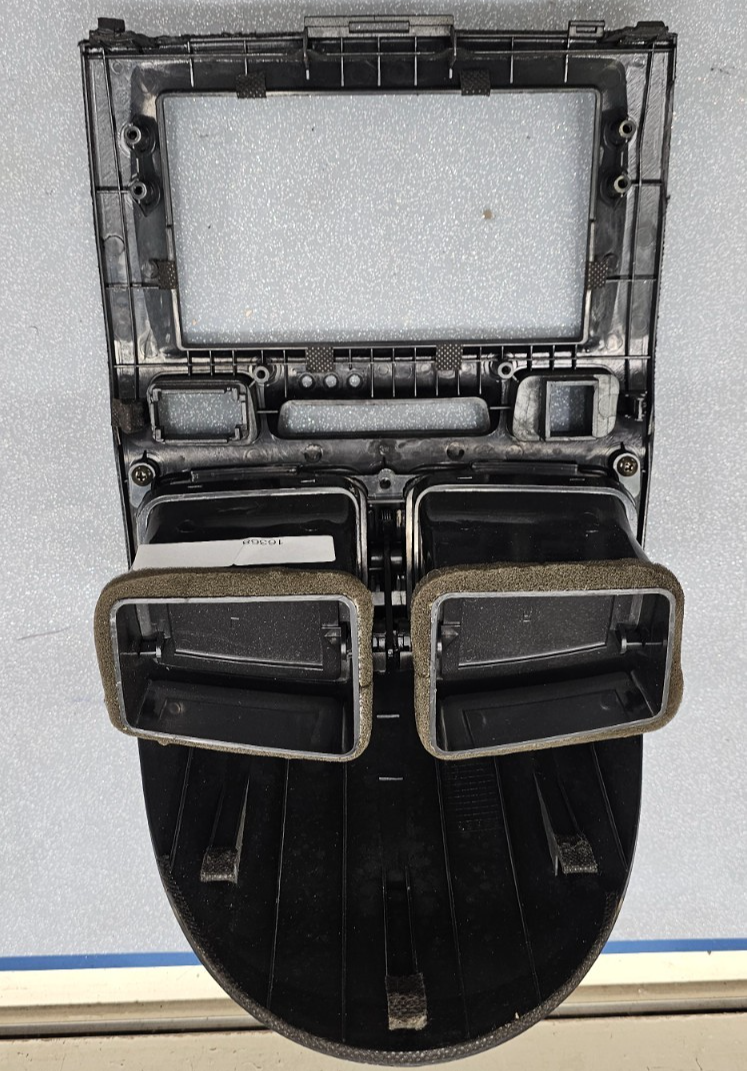 🔥01-06 HYUNDAI SANTA FE CENTER DASH RADIO STEREO TRIM PANEL BEZEL BLACK OEM