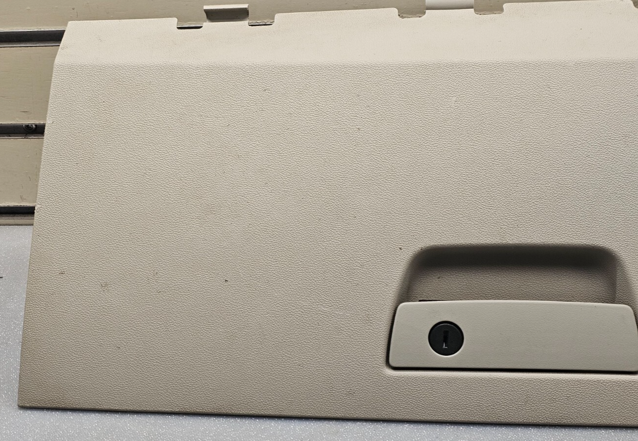 🔥11-18 GRAND CARAVAN TOWN COUNTRY DASH GLOVE BOX STORAGE COMPARTMEN LID TAN