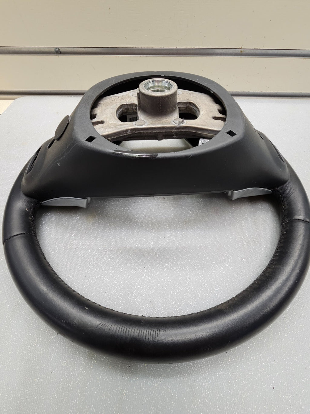 🔥2011-2014 Chrysler 300 Steering Wheel Leather Black Trim