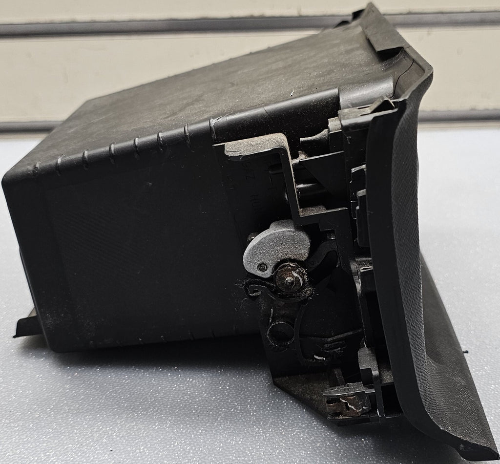 05-06 Honda CR-V OEM Center Dash Console Panel Storage Box Compartment Cubby Bin