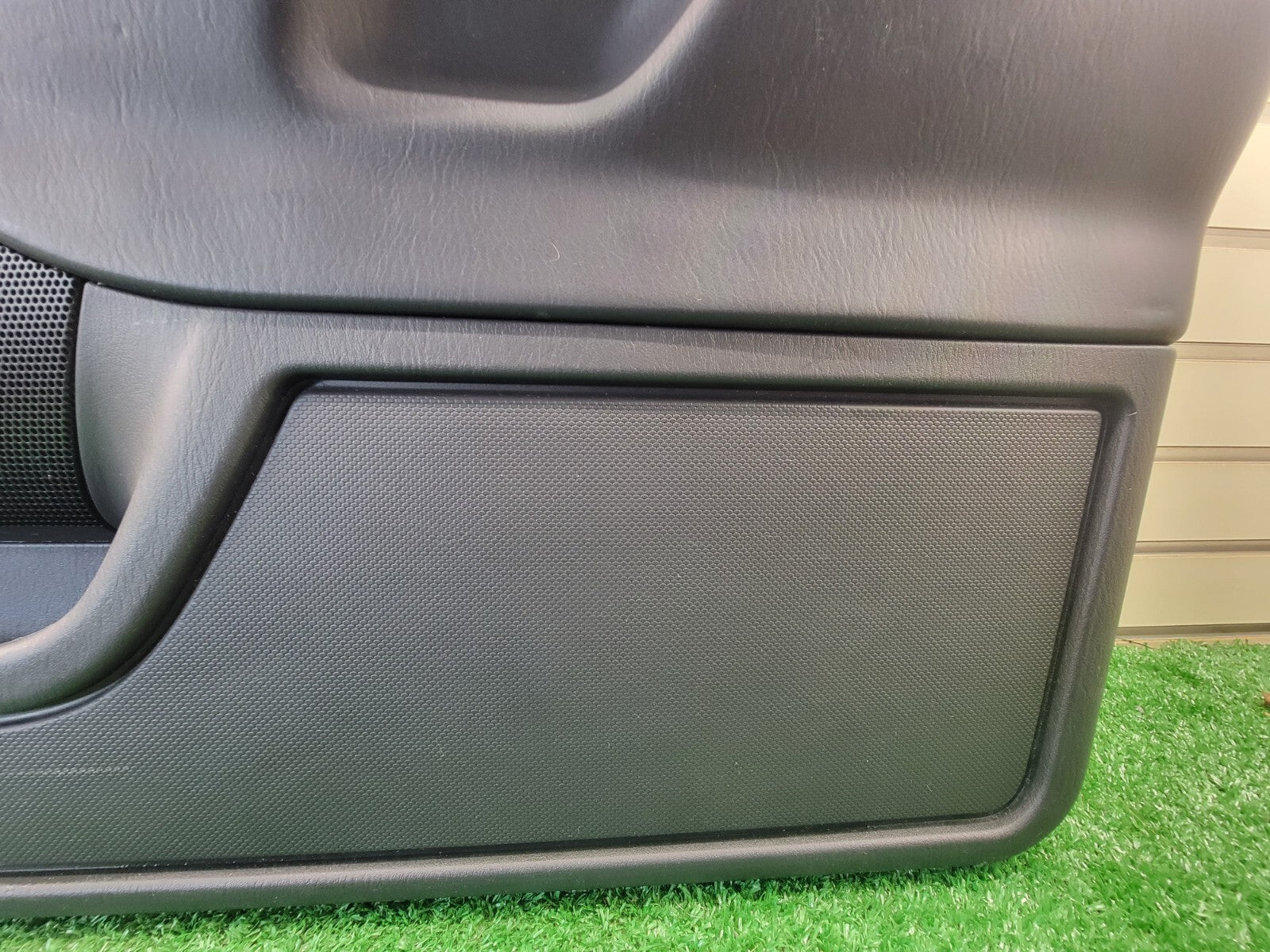 🔥1999-2004 Jeep Grand Cherokee Door Panel WJ RIGHT  Front Interior Black