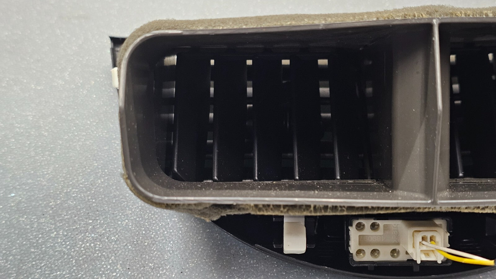 🔥07-12 Lexus ES350 Center Dash Air Vent Heater Conditioner Scratched