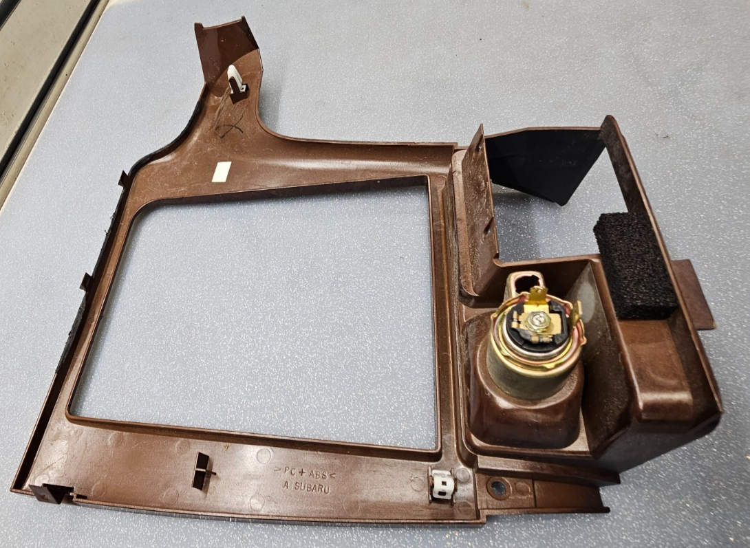 🔥00-03 Outback Legacy Dash Radio Bezel Center Console Trim Panel Cover Wood