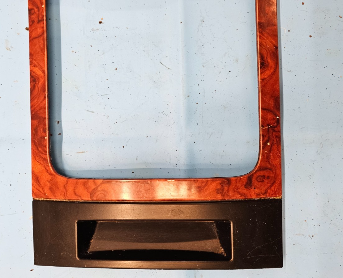 05-10 Grand Cherokee Commander Center Console Gear Shifter Indicator Bezel Wood