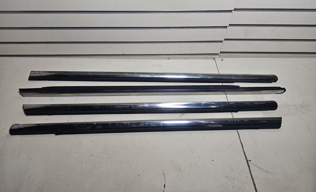 🔥05-10 CHRYSLER 300 300C WINDOW TRIM CHROME SWEEP BELT FELT MOLDING OEM SRT8