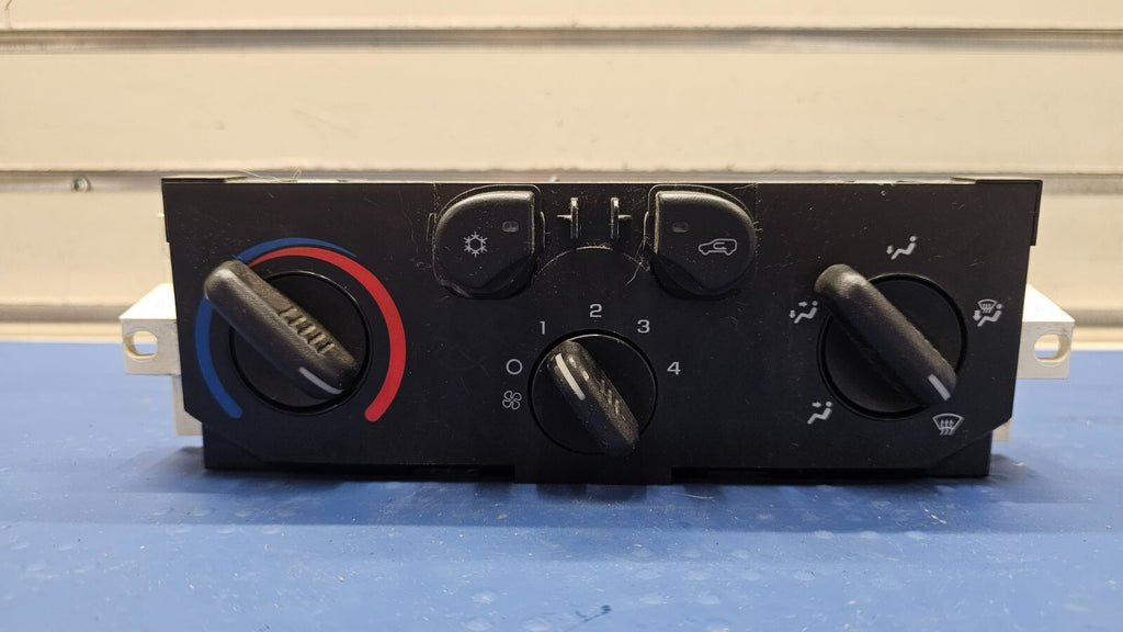 🔥04-12 Colorado Canyon Dash AC Heater Temperature Climate Control Conditioner