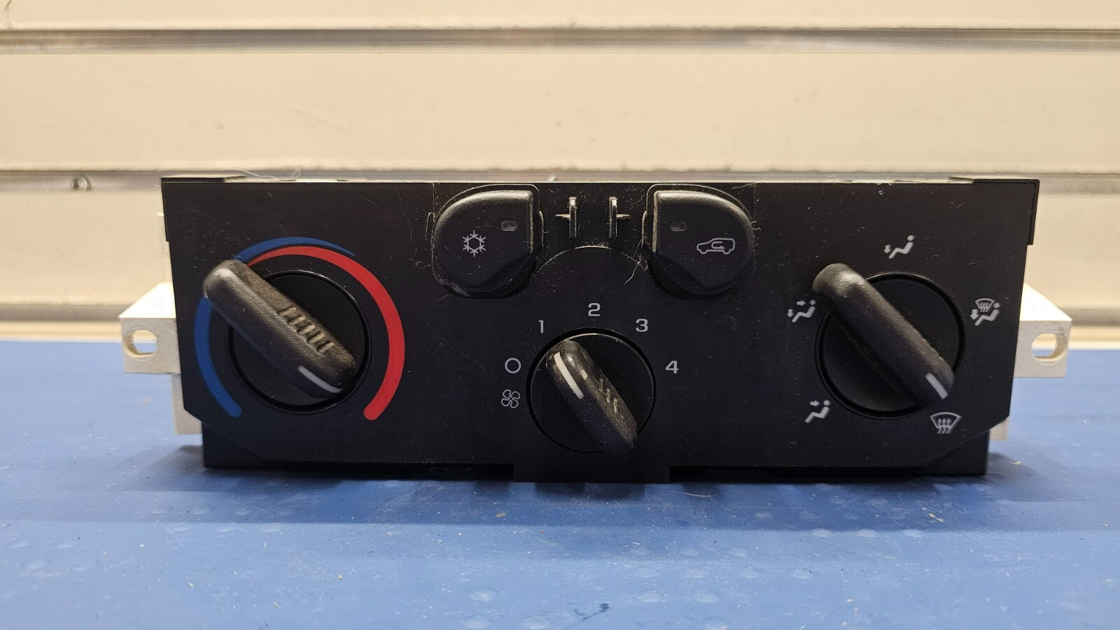 🔥04-12 Colorado Canyon Dash AC Heater Temperature Climate Control Conditioner