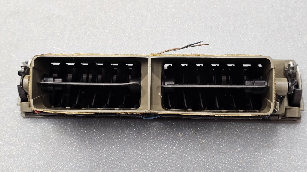 🔥02-08 Audi A4 S4 AVANT QUATRO CENTER DASH AIR VENT Heater Conditioning Tan
