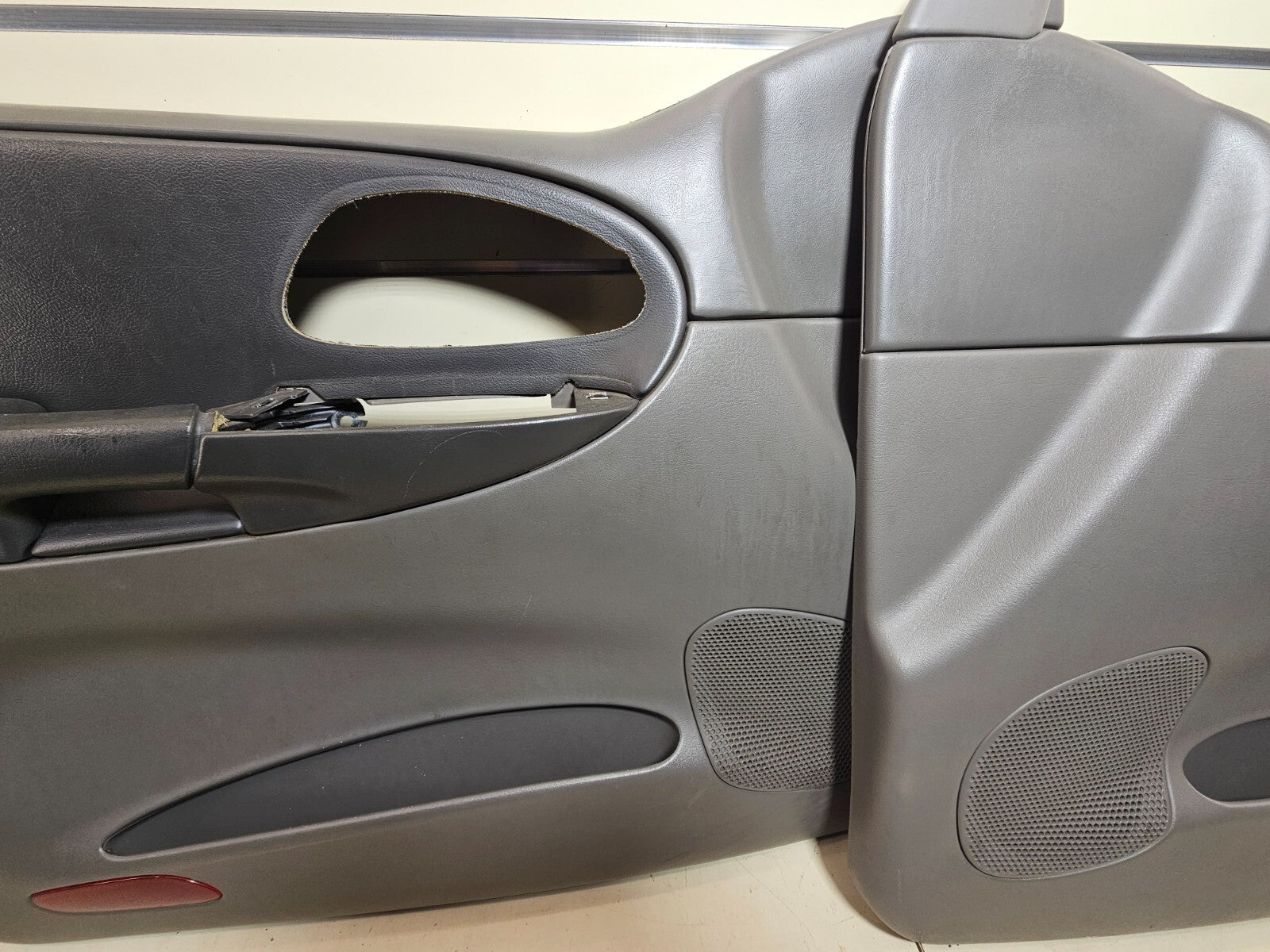 🔥02-09 CHEVY TRAILBLAZER Door Panel  Front LEFT&RIGHT Set2 armrest GRAY DK G D8