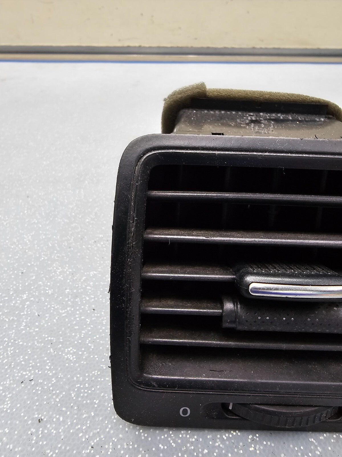 🔥05-10 VOLKSWAGEN JETTA FRONT CENTER DASH RIGHT PASSENGER AIR VENT HEATER BLACK