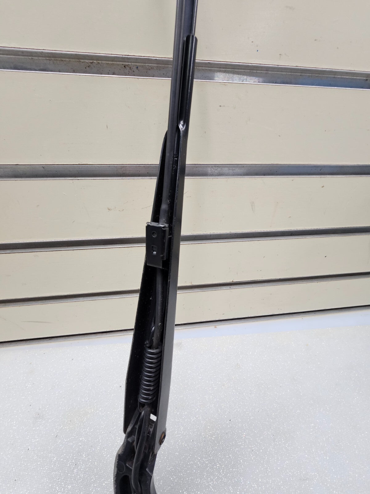 🔥2004-2008 Chevrolet Malibu Left driver Side Windshield Wiper Arm OEM