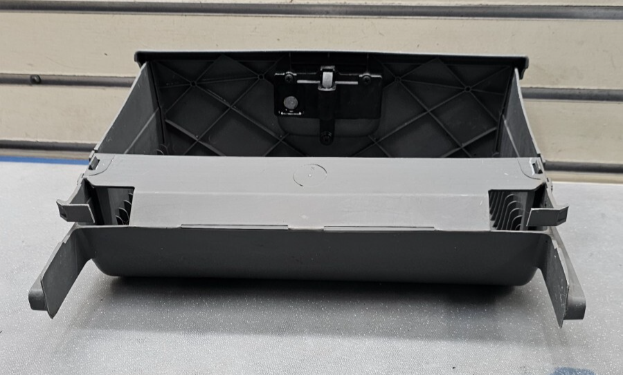 🔥01-07 CARAVAN TOWN COUNTRY DASH GLOVE BOX COMPARTMENT LID COVER ASSEMBLY GRAY