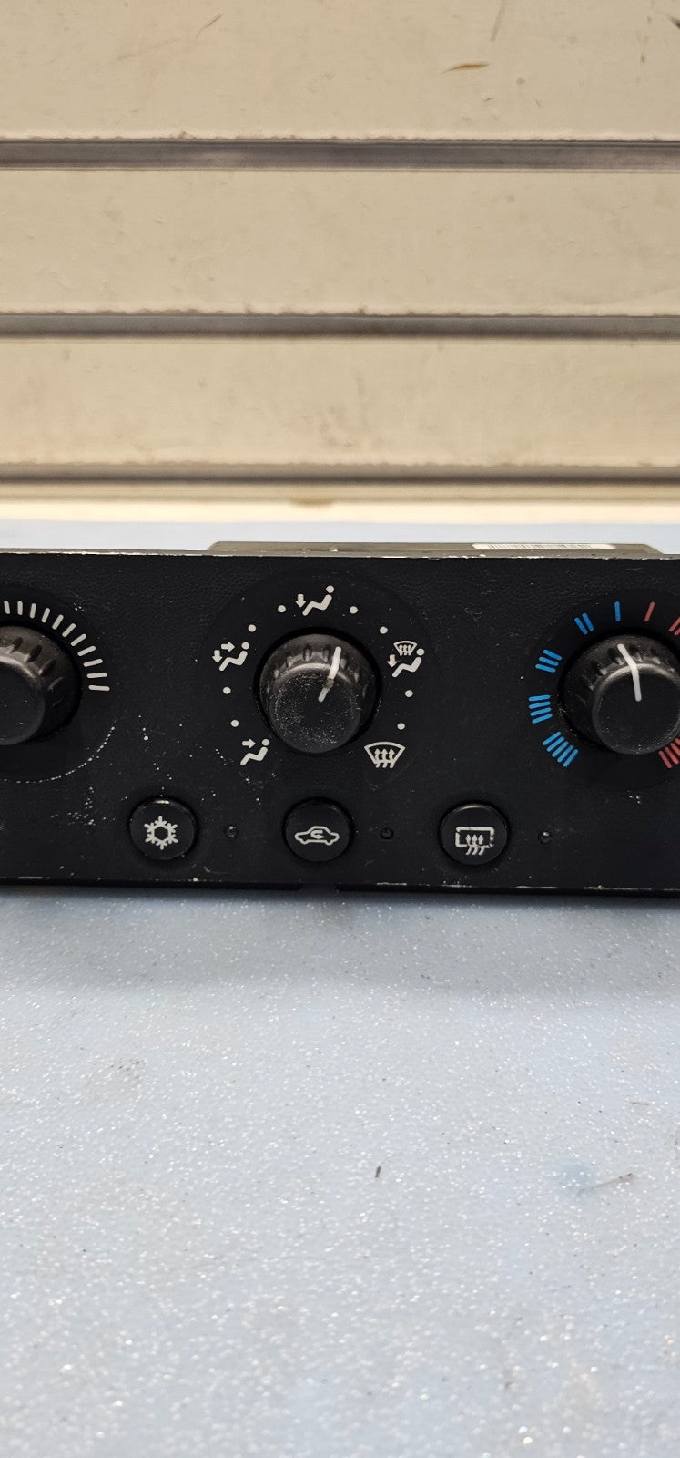 04-08 Grand Prix Dash AC A/C HVAC Heater Climate Control Panel Temperature Black