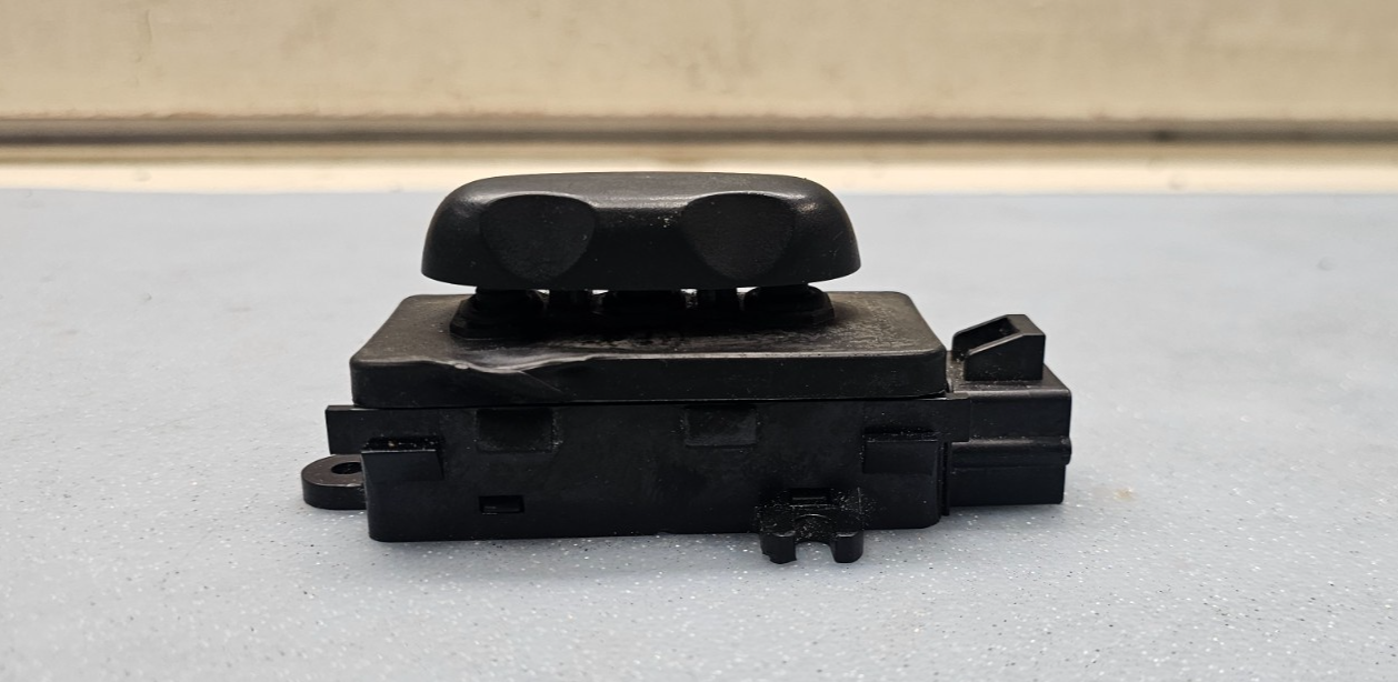 🔥00-05 Bonneville LeSabre Grand Prix 6 Way Power Seat Switch