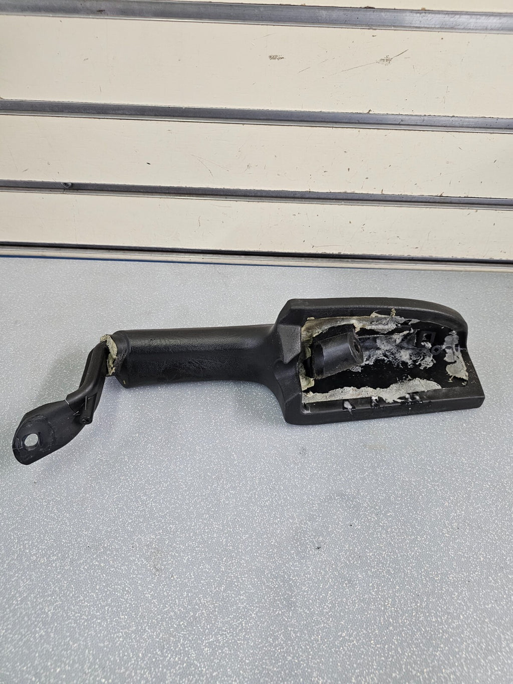 🔥02-09 TRAILBLAZER Door Panel ARMREST Pull Handle FrontRIGHT Passenger BLACK H4