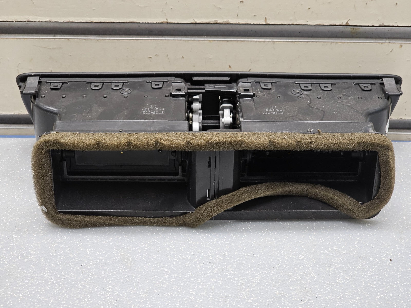 🔥06-10 VW Passat Dash Center AC Air Vent Heater Conditioning Trim Panel Black