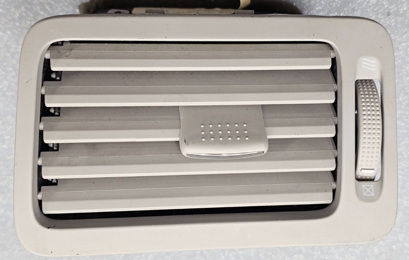 🔥06-11 Buick Lucerne Dash Right Passenger AC A/C Air Vent Heater Panel LT Tan