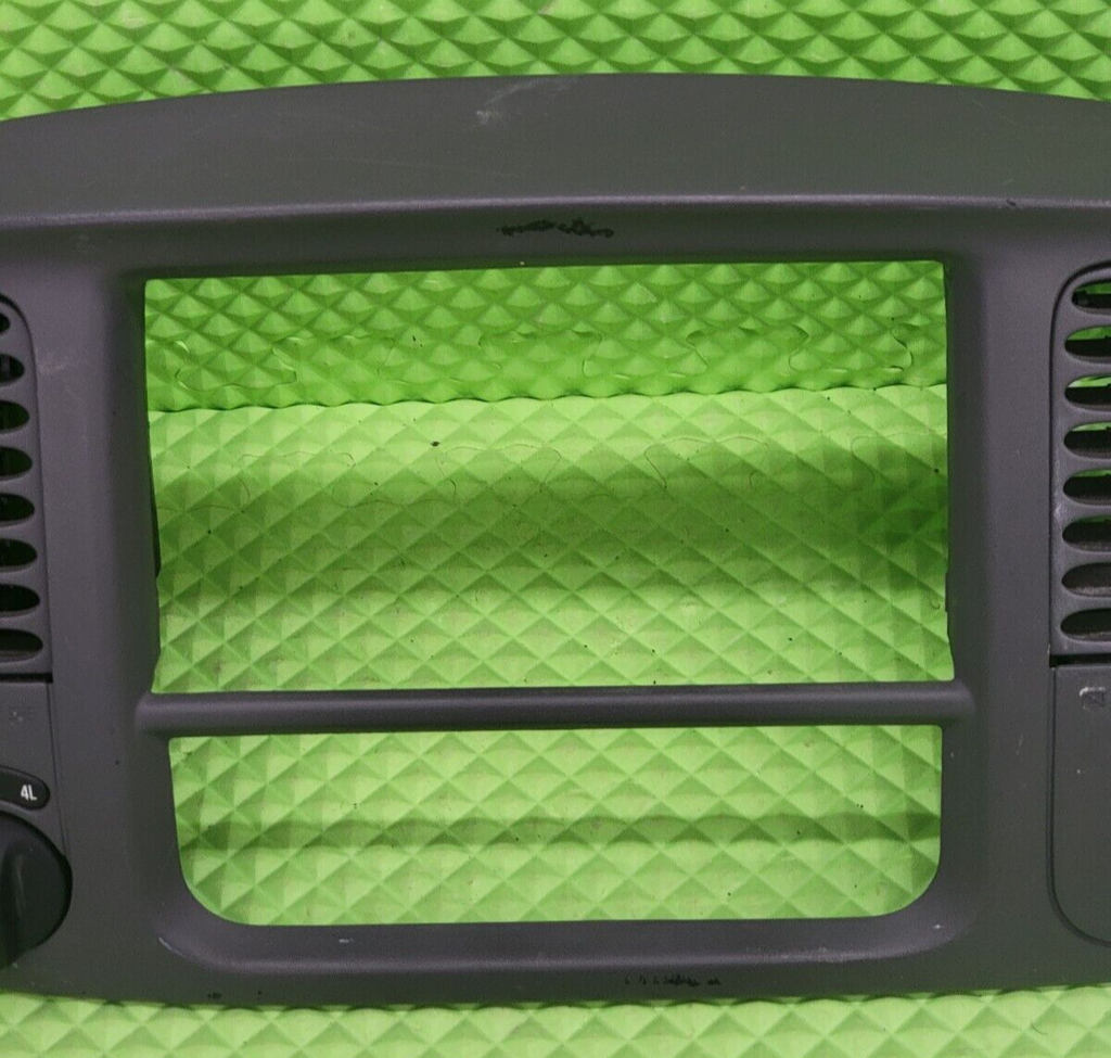 97-03Ford F150 Center Dash Radio Climate BEZEL Trim Panel A4WD 4H 4L Line GrayB1