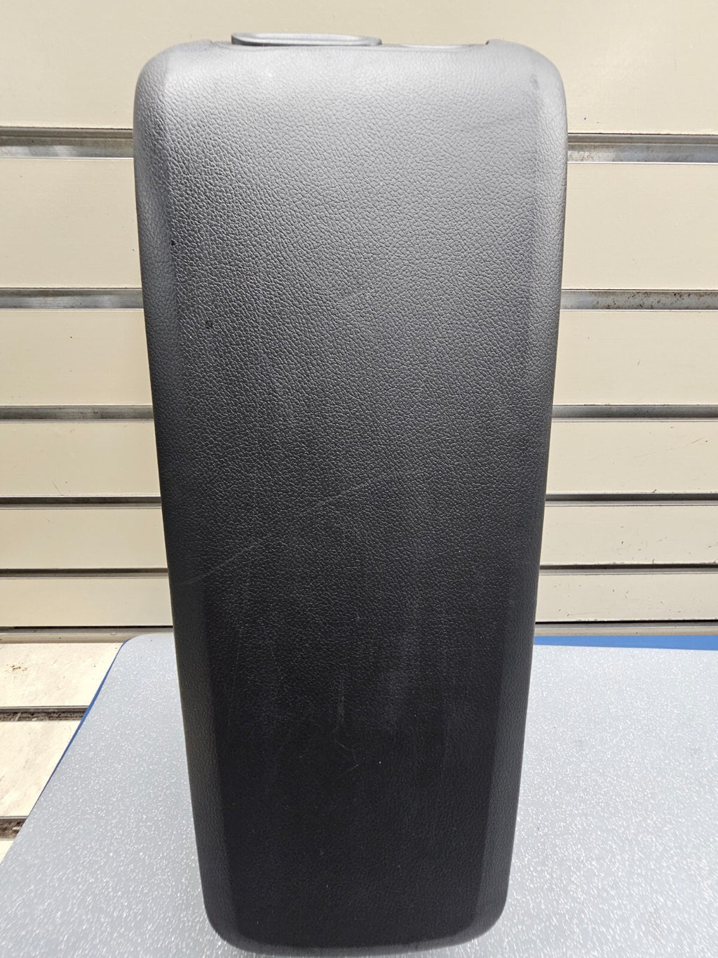 02-06 CAMRY SOLARA LEXUS ES330 CENTER CONSOLE LID ARM REST COVER ASSEMBLY BLACK