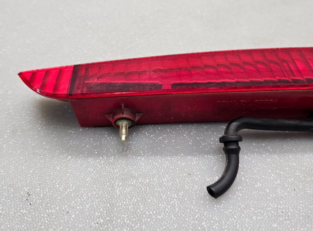 🔥2003-2007 Nissan Murano Rear 3rd Third Brake Light High Mount OEM