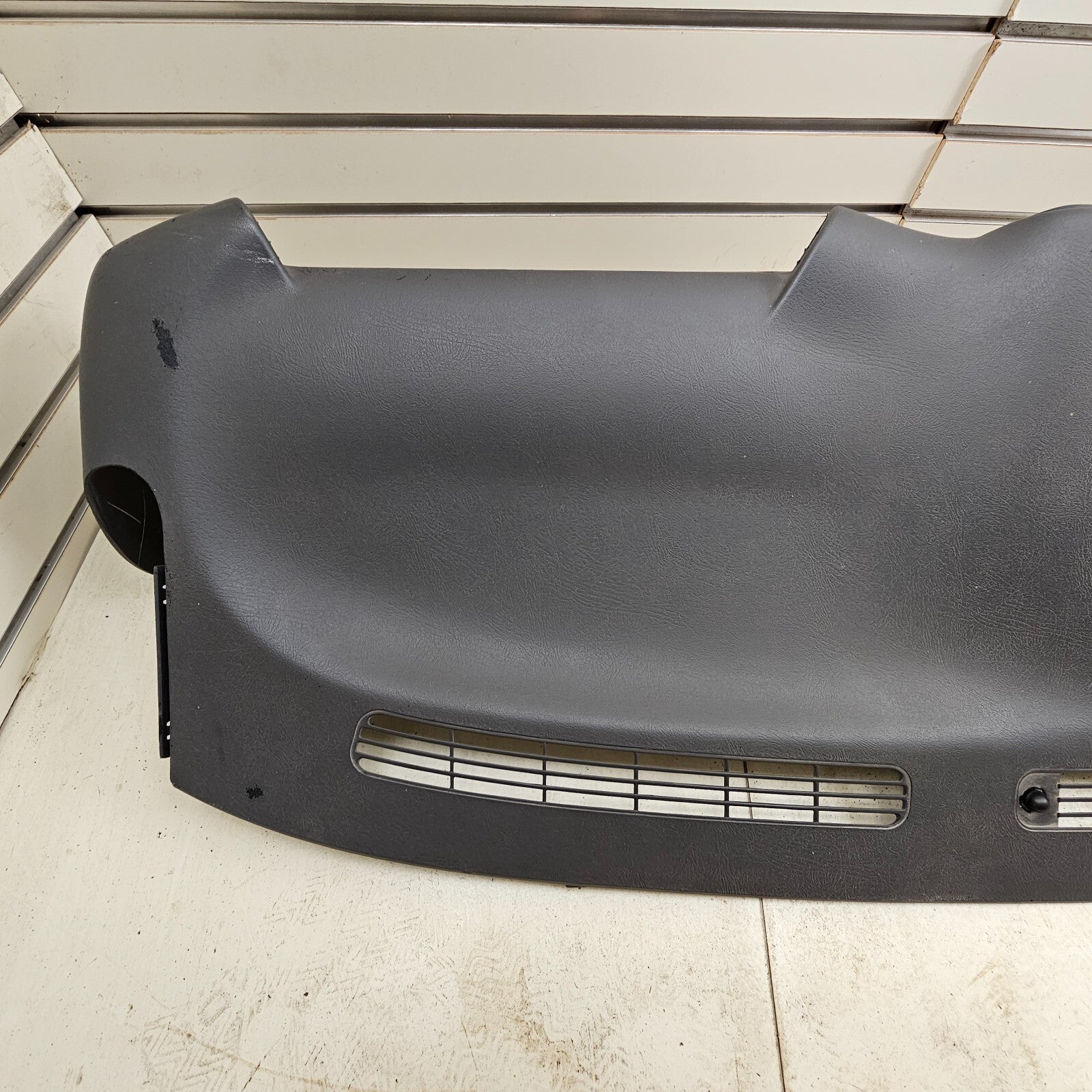 99-06 SILVERADO SIERRA TAHOE Upper Dash Cap Cover Top Dashboard Pad DK GRAY DP1