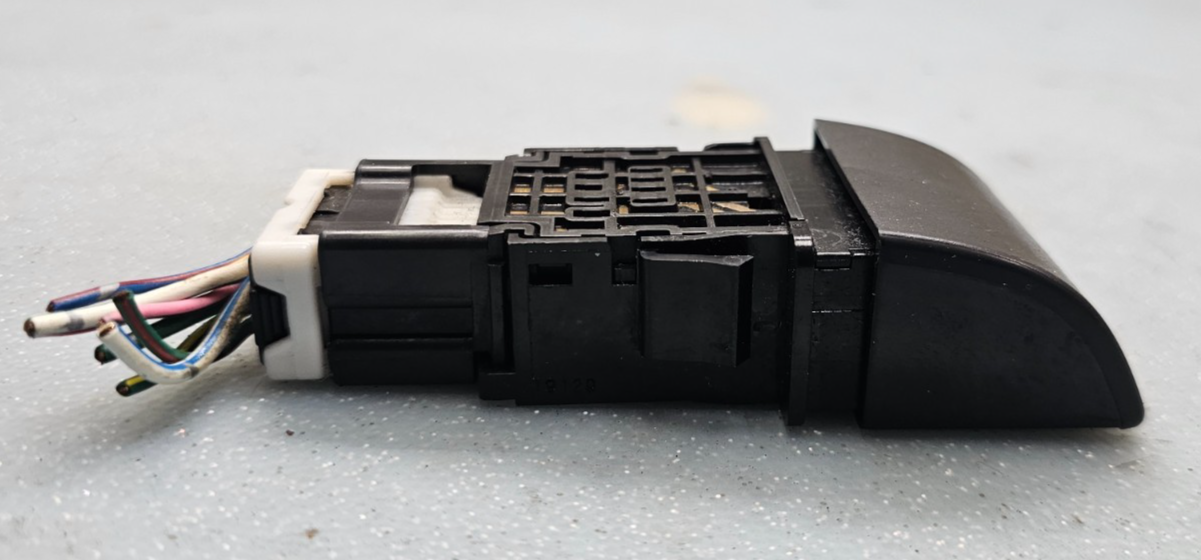🔥02-04 Nissan Xterra Frontier hazard emergency light switch Niles
