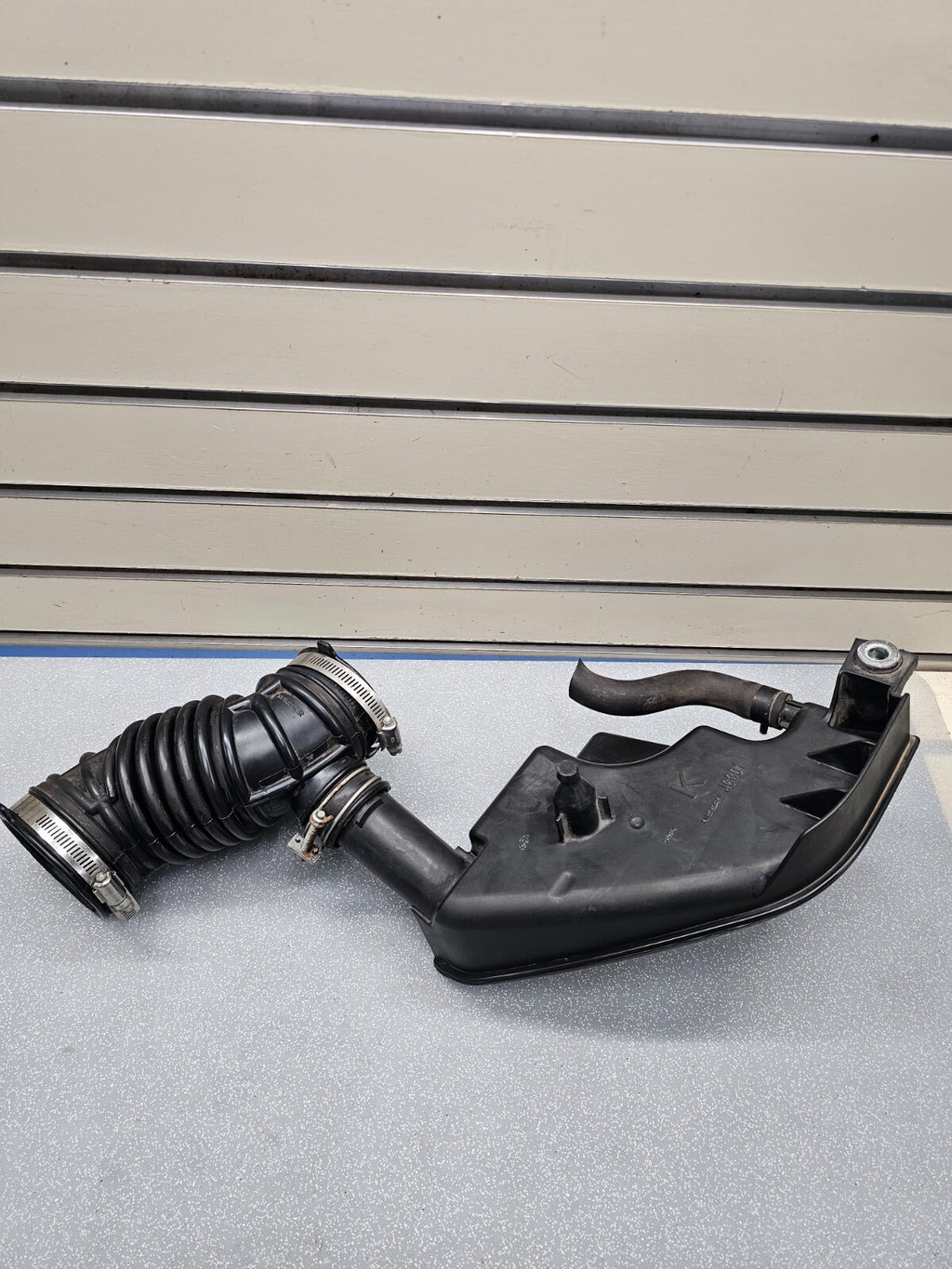 🔥08-13 Nissan Rogue Air Cleaner Intake Resonator Assembly Duct Tube Hose OEM