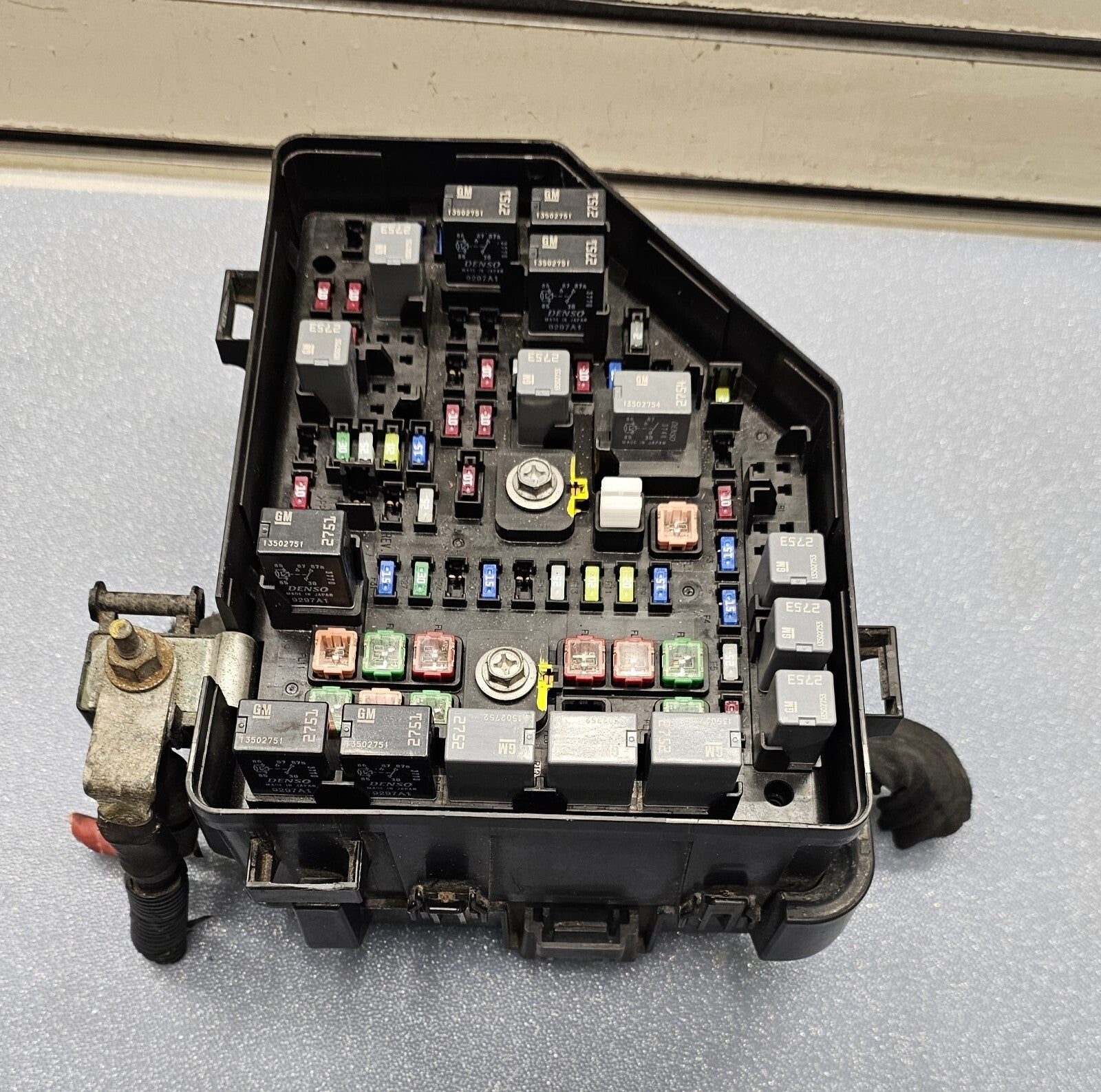 🔥09-10 Acadia Outlook Engine Fuse Relay Box Accessory Wiring Circuit Junction