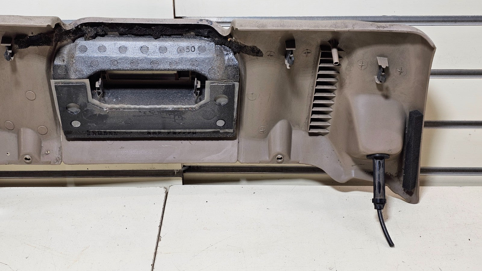 🔥95-99 CHEVY GMC TRUCK CK INSTRUMENT PANEL DASH KNEE BOLSTER PANEL TAN OEM