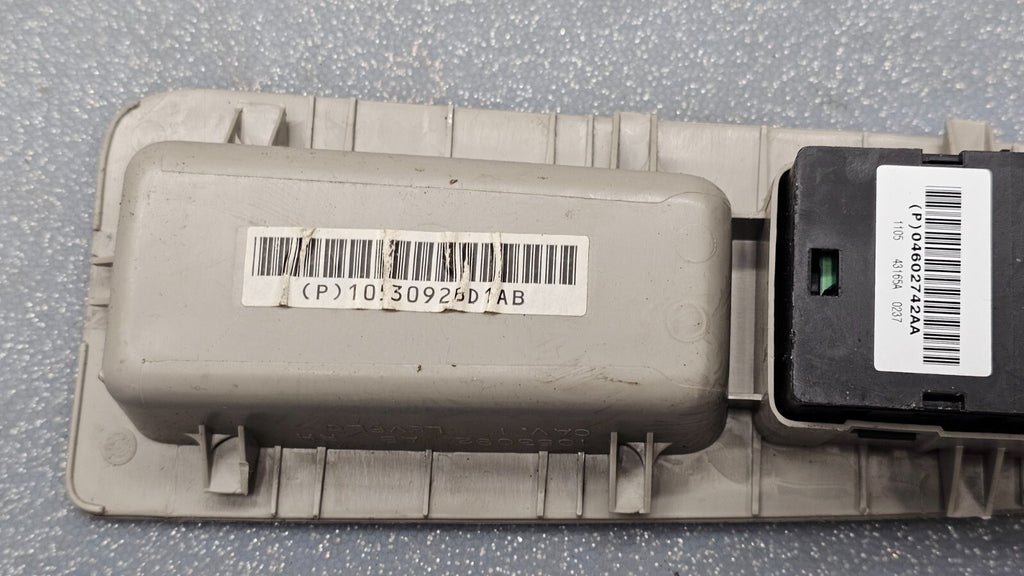 🔥05-10 JEEP Grand Cherokee Commander Right Passenger Power Window Switch LT Tan