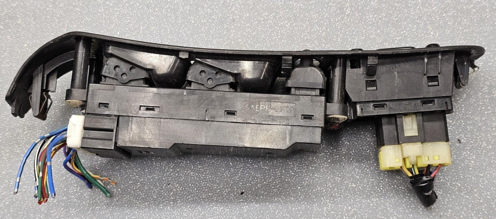 🔥00-04 Legacy Outback Left Driver Master Window Door Control Switch Bezel Black