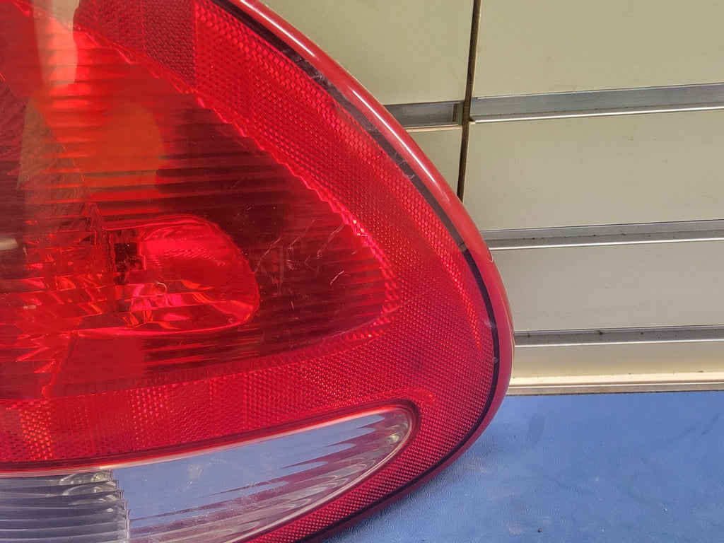 🔥04-07 chrysler Town Country Dodge Grand Caravan left driver Taillight Assembly