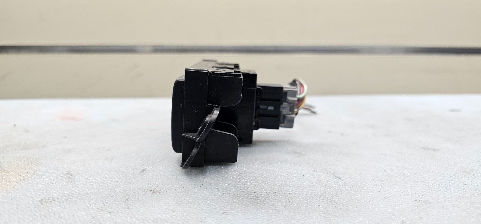 🔥04-11 NISSAN TITAN ARMADA DASH TOW MODE POWER SWITCH BUTTON ASSEMBLY BLACK OEM