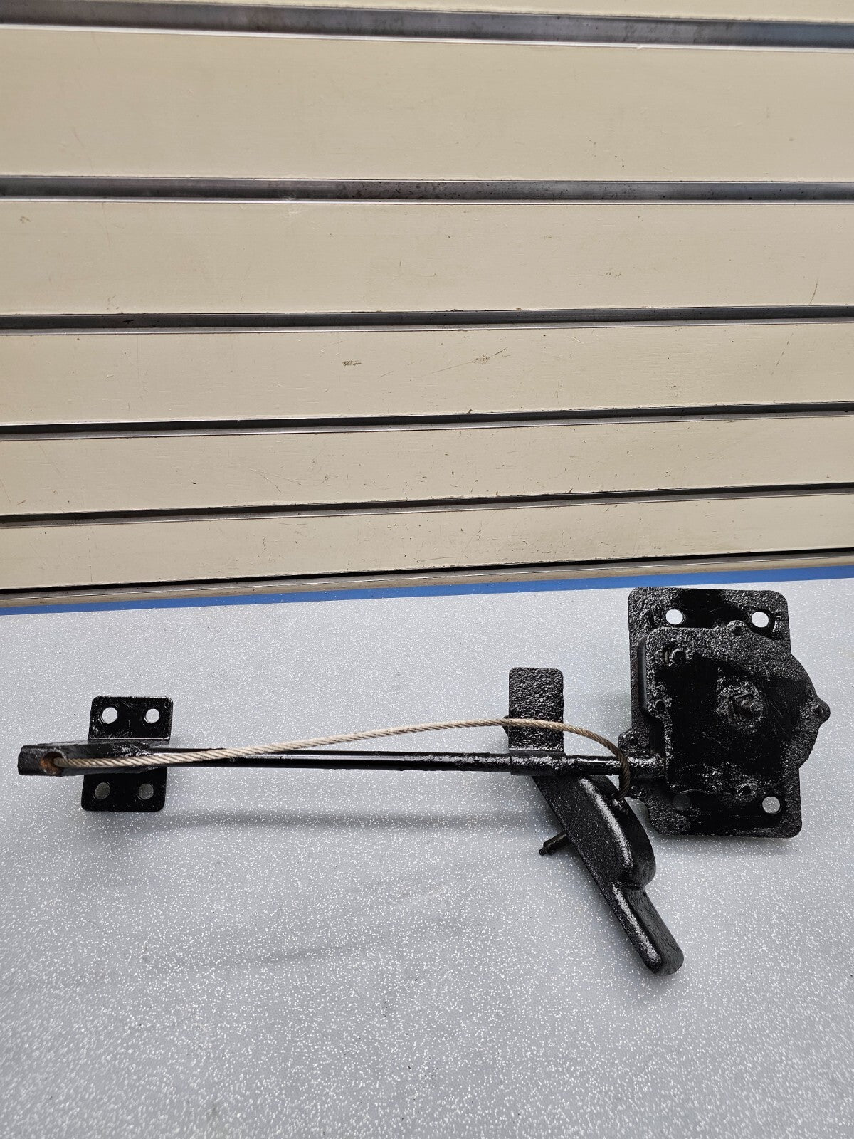 06-14 Kia Sedona LX EX 07-08 Entourage OEM Spare Tire Hoist Wheel Carrier Winch