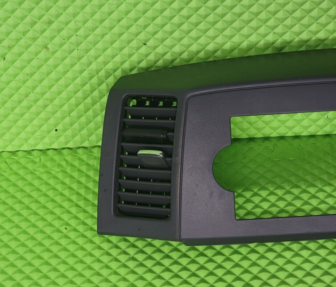 🔥05-07 Jeep Grand Cherokee Radio Dash Bezel Trim Surround Vent SLATE GRAY B30