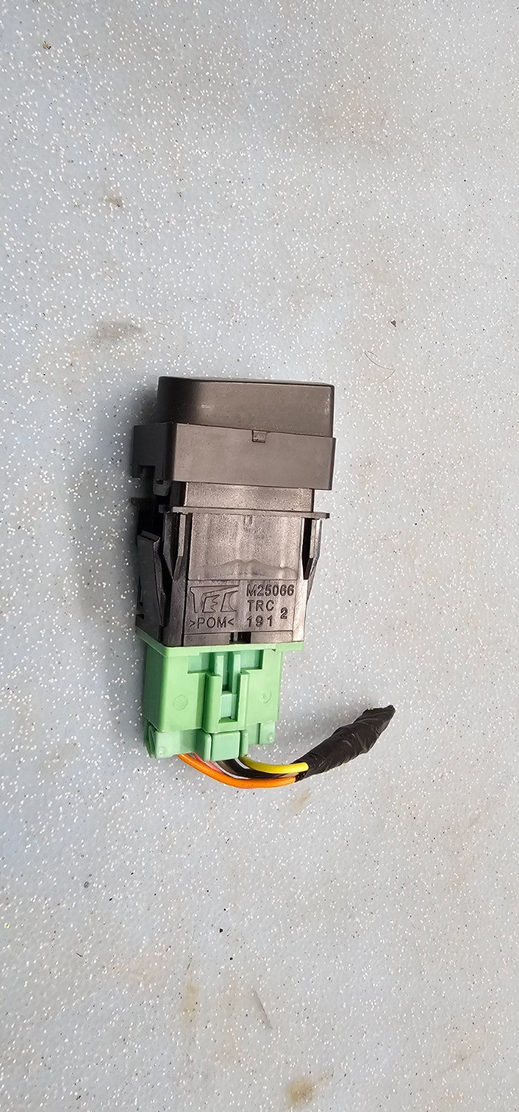 🔥06-07 Torrent SUV 4-DR 3.4L Center Dash Fog Light Switch Assembly Black