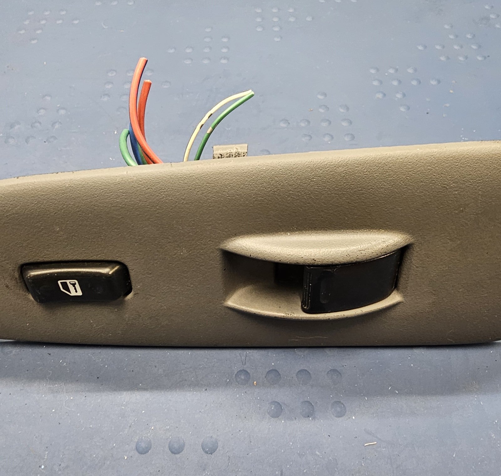 2008 TOYOTA CAMRY  Passenger Side Window Switch OEM Gray