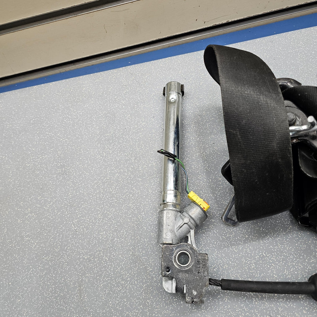 🔥2013-2015 Ford Focus Front Left Driver Seat Belt Retractor Assembly Black OEM