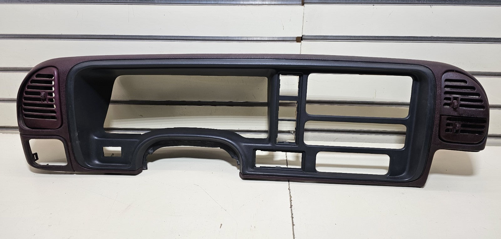 95-99 CHEVY GMC TRUCK SILVERADO CK Cluster Gauge Speedo Dash Bezel Red C3