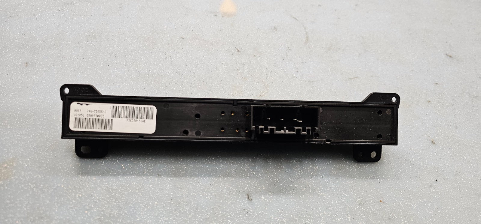 🔥04-07 Grand Cherokee Commander Traction Switch TCS OFF Panel Assembly Black