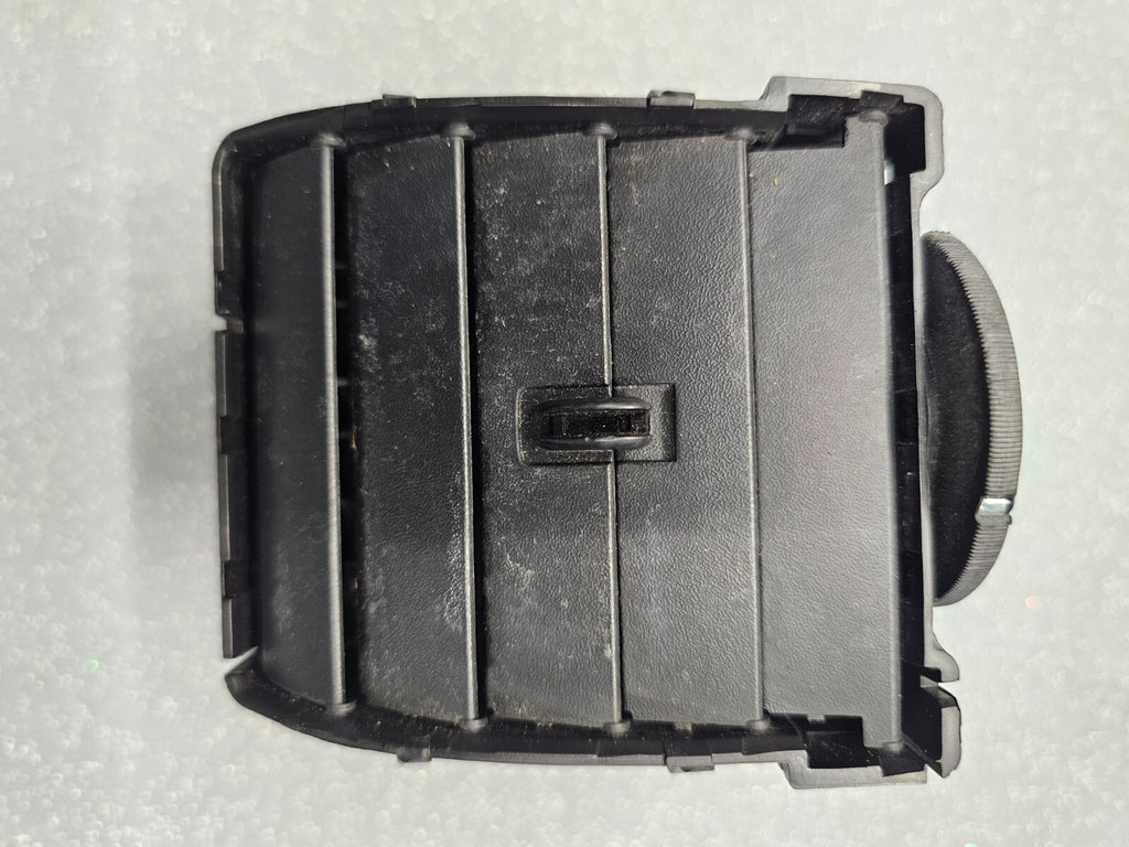 🔥08-10 Chrysler 300 Center A/C Heater Air Vent Filter Outlet Duct Grille Black