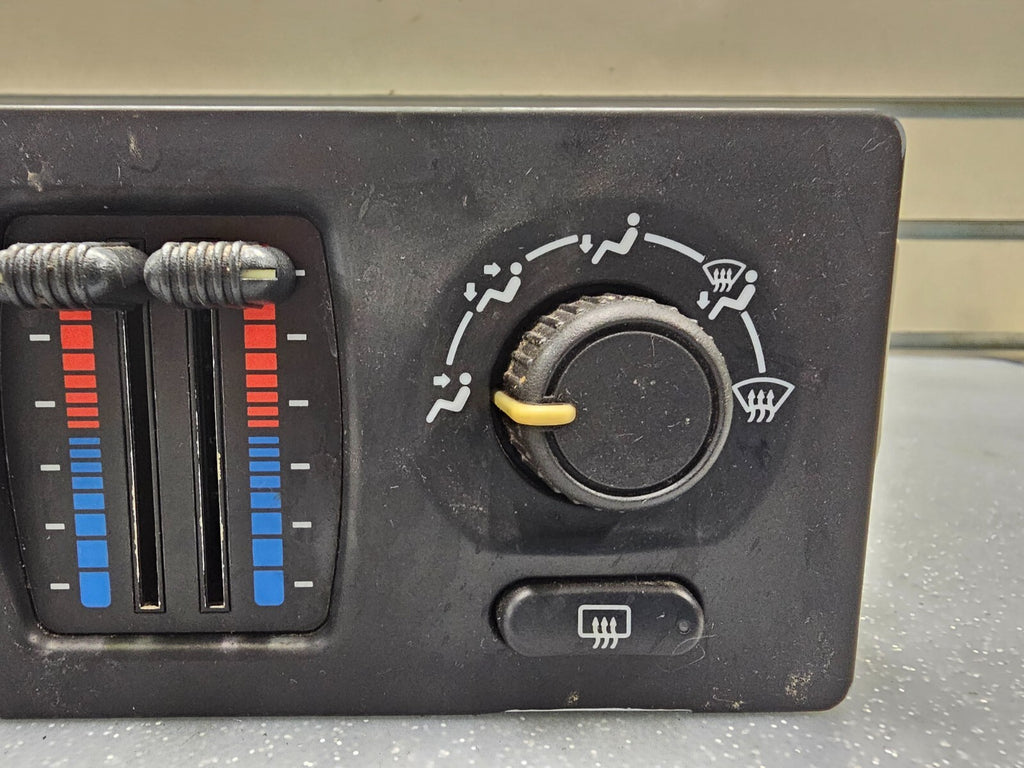 🔥03-09 Silverado Sierra Dash  A/C Heater TemperatureClimate Control Conditioner