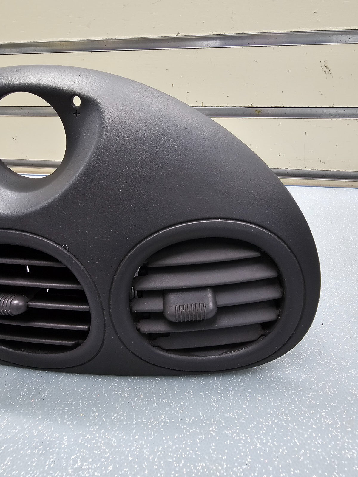 🔥98-04 Chrysler 300M Front Center Dash A/C Air Conditioning Heater Vent OEM