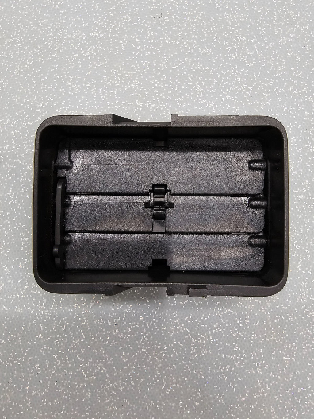 01-07 FORD ESCAPE MERCURY MARINER DASH AC HEATER AIR VENT FILTER CONDITIONER TAN