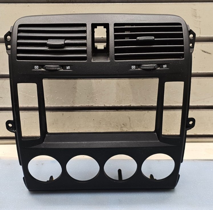 🔥02-05 Kia Sedona Climate Control AM FM Radio Stereo Display Audio Bezel Black