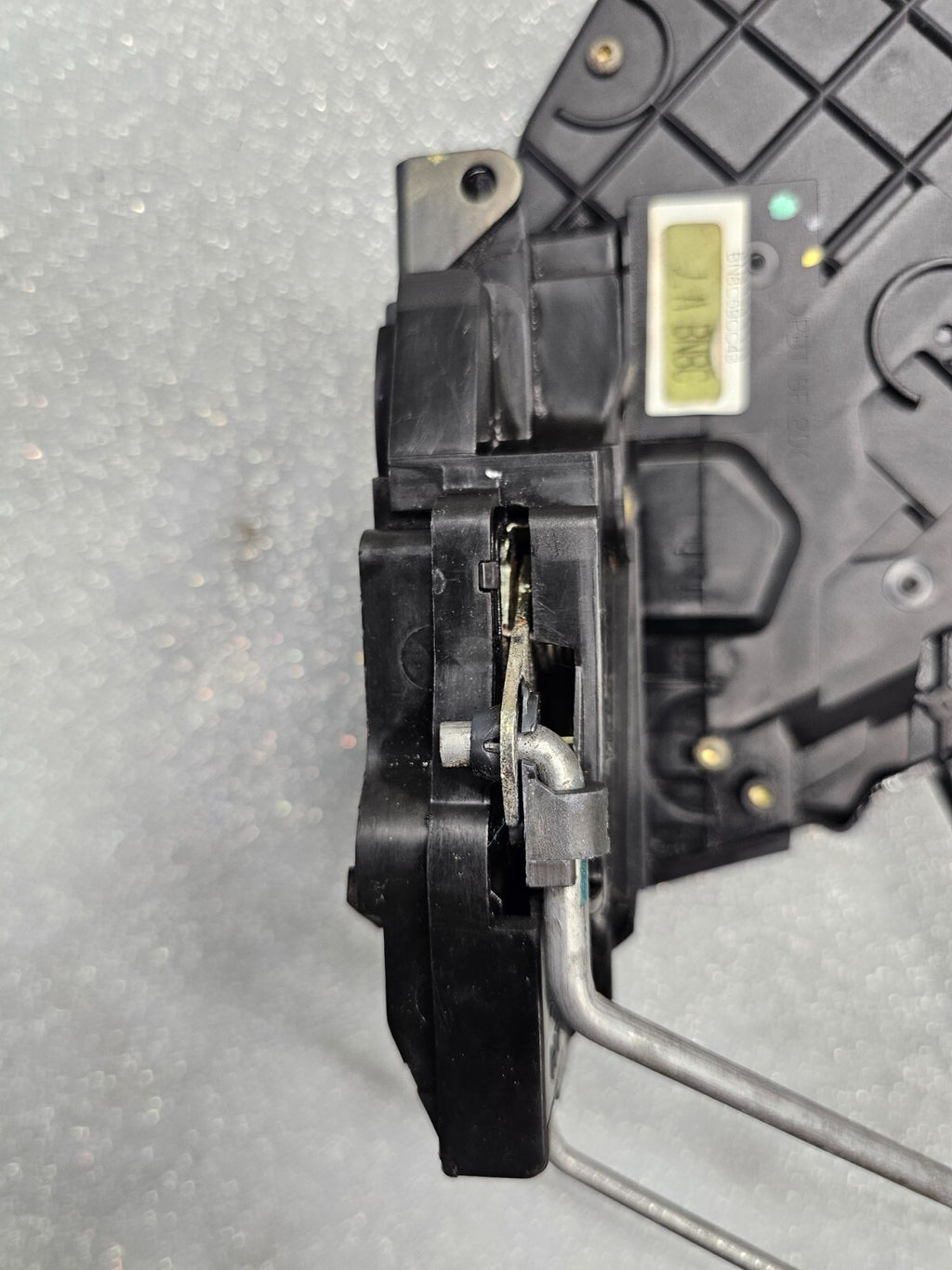 🔥2004 -2006 Mazda 3 Door Power Lock Latch Actuator w/ cables Front Left Driver