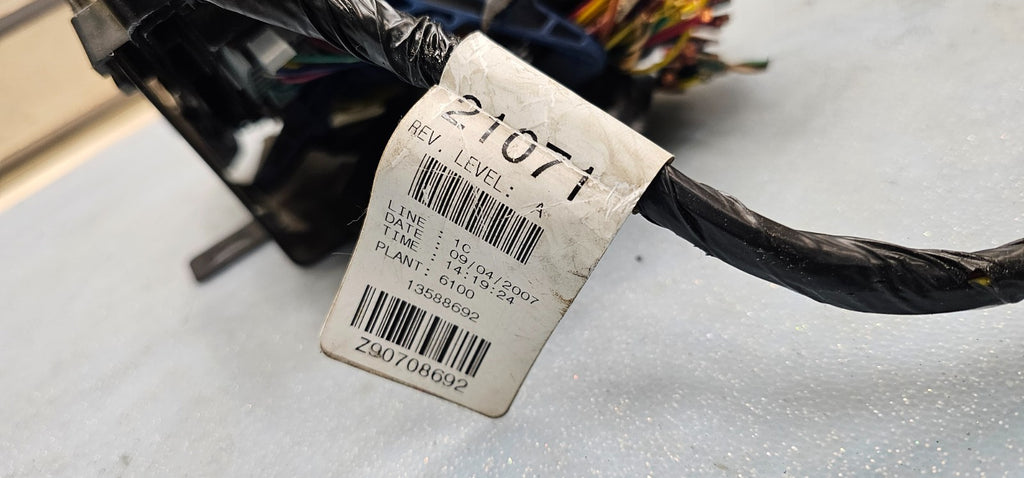 🔥07-14 Silverado Sierra DASH RELAY Body Wiring Harness Junction BLOCK BRACKET