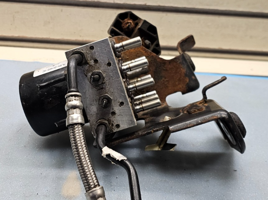 🔥10-12 Ford Escape Mercury Mariner Anti Lock Brake Pump Module Assembly/FE OEM