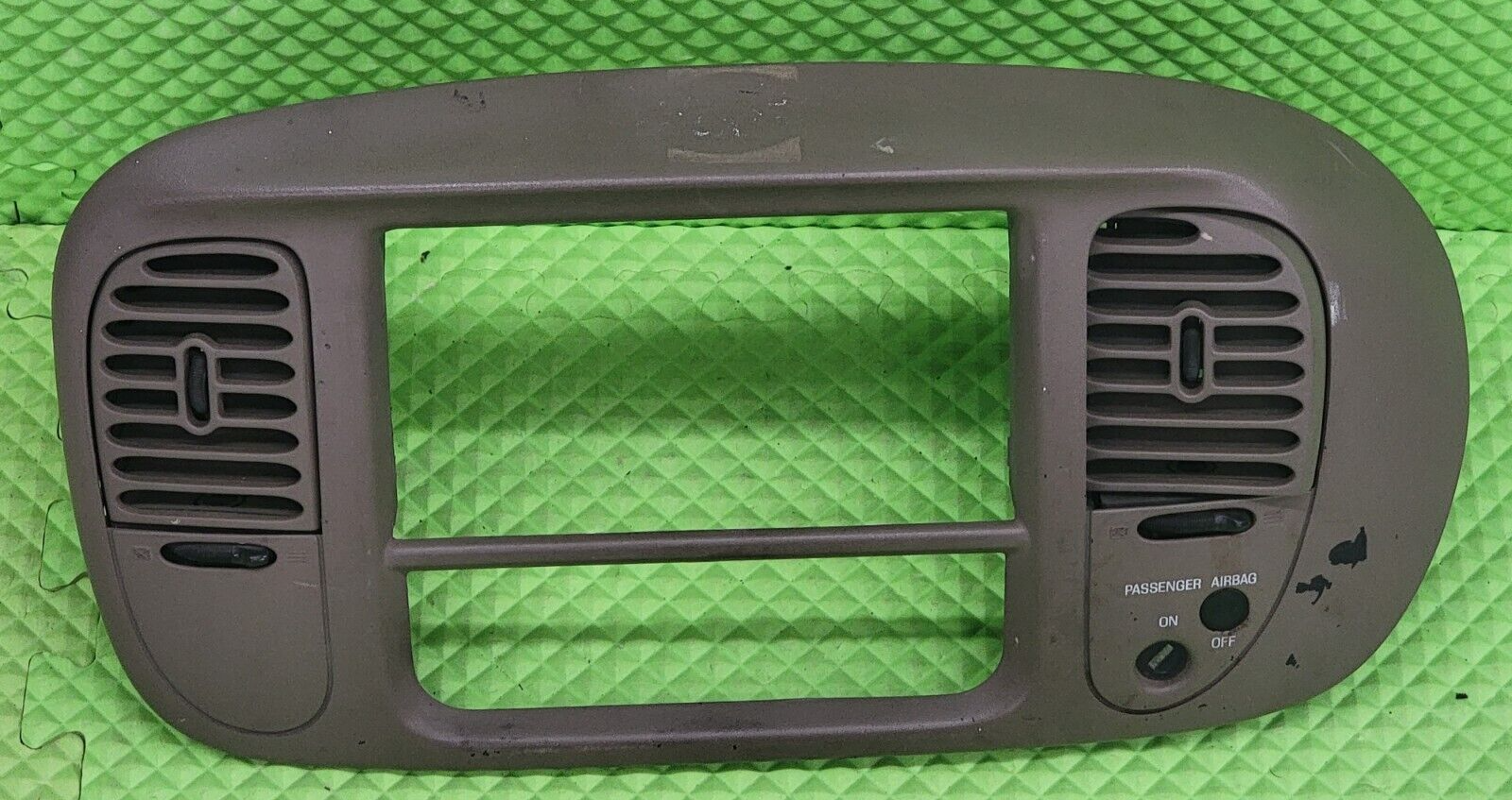 🔥97-03 Ford F150 Center Dash Radio Climate BEZEL TRIM Panel 🔴AIRBG Line Tan B1